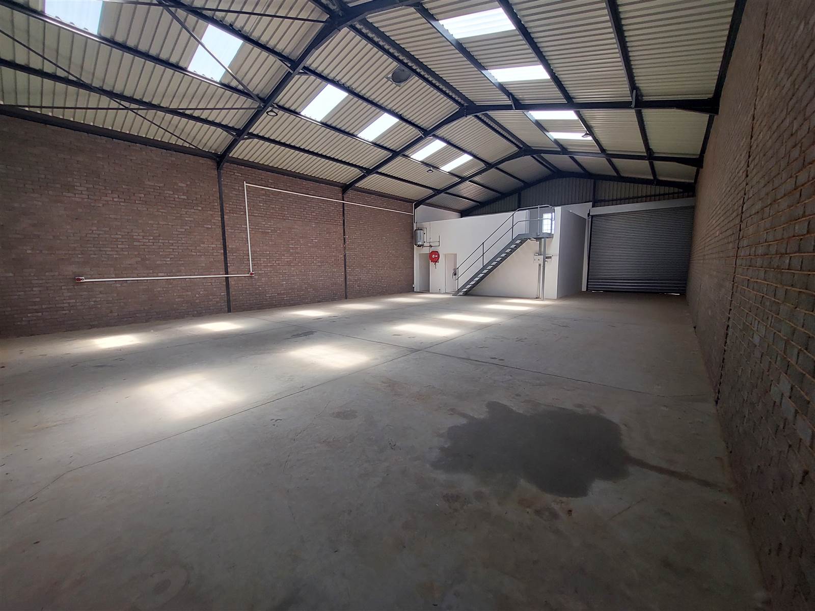 280  m² Industrial space in Anderbolt photo number 4