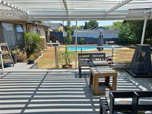 4 Bed House in Buurendal