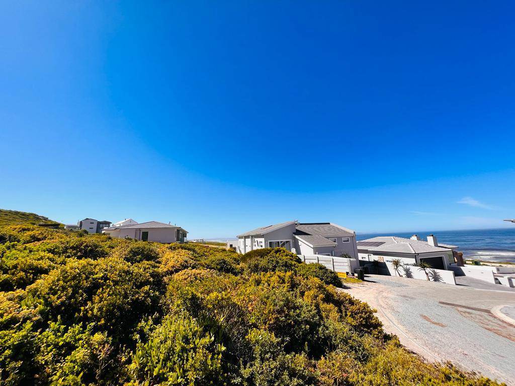 896 m² Land available in Yzerfontein photo number 1