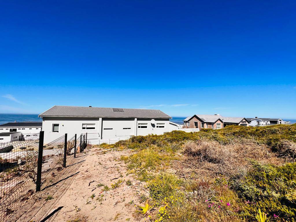 896 m² Land available in Yzerfontein photo number 5
