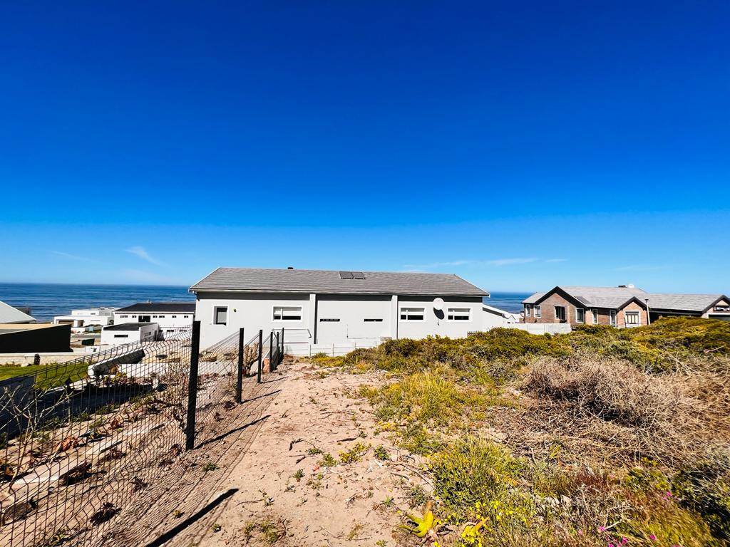 896 m² Land available in Yzerfontein photo number 11