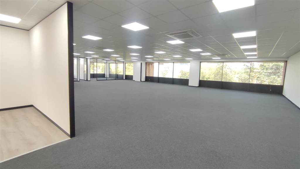 333.1  m² Commercial space in Bedfordview photo number 6
