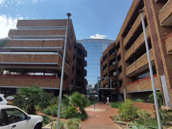 333.100006103516  m² Commercial space in Bedfordview