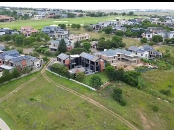 1582 m² Land available in Copperleaf