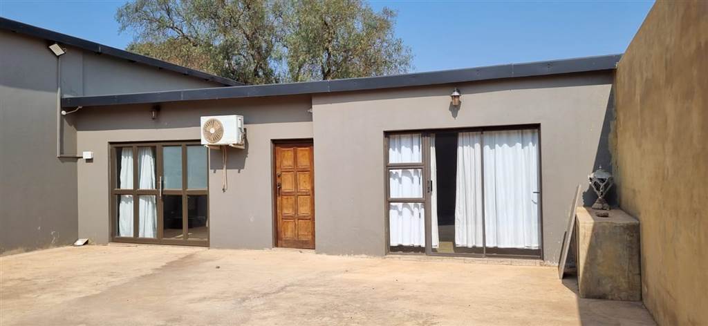 1600  m² Industrial space in Randfontein photo number 10