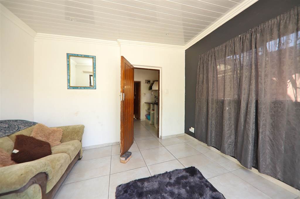 3 Bed House in Matroosfontein photo number 14
