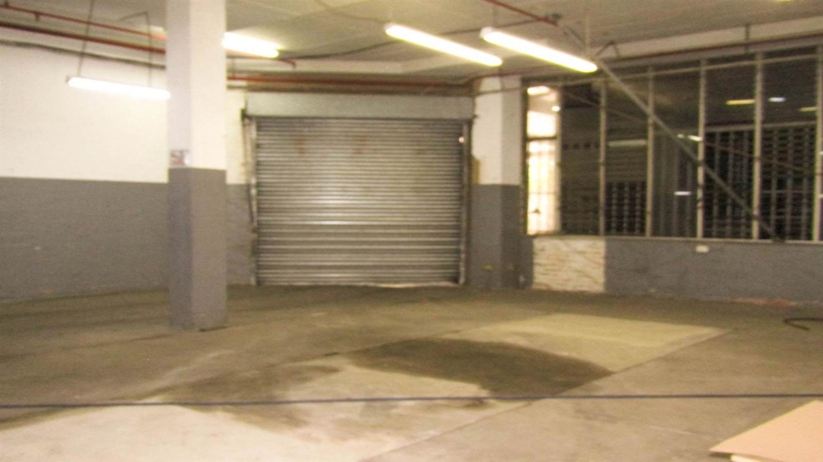 1406  m² Industrial space in New Germany photo number 8