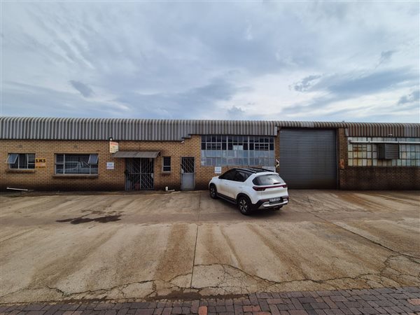 420 m² Industrial space 420 m² Industrial space