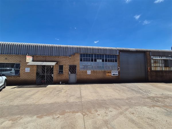 420  m² Industrial space