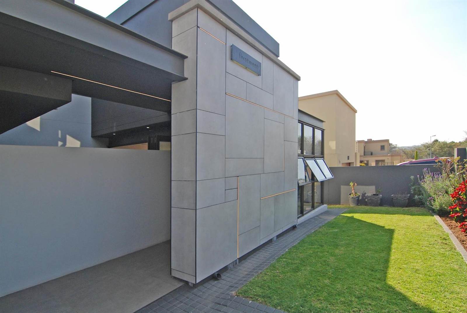 4 Bed House in Kyalami photo number 3