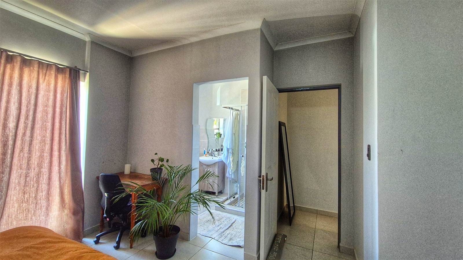 3 Bed Duplex in Paarl Central East photo number 12