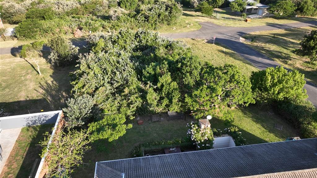 837 m² Land available in Cintsa photo number 1