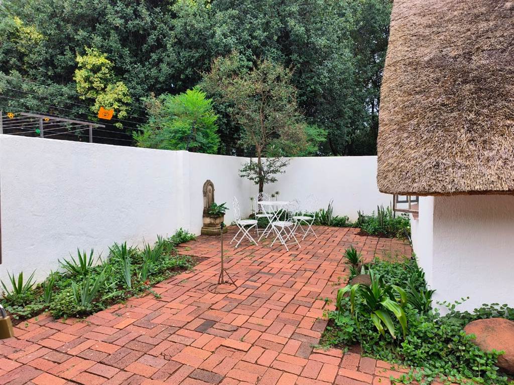 1 Bed Garden Cottage in Grootfontein Estate photo number 5