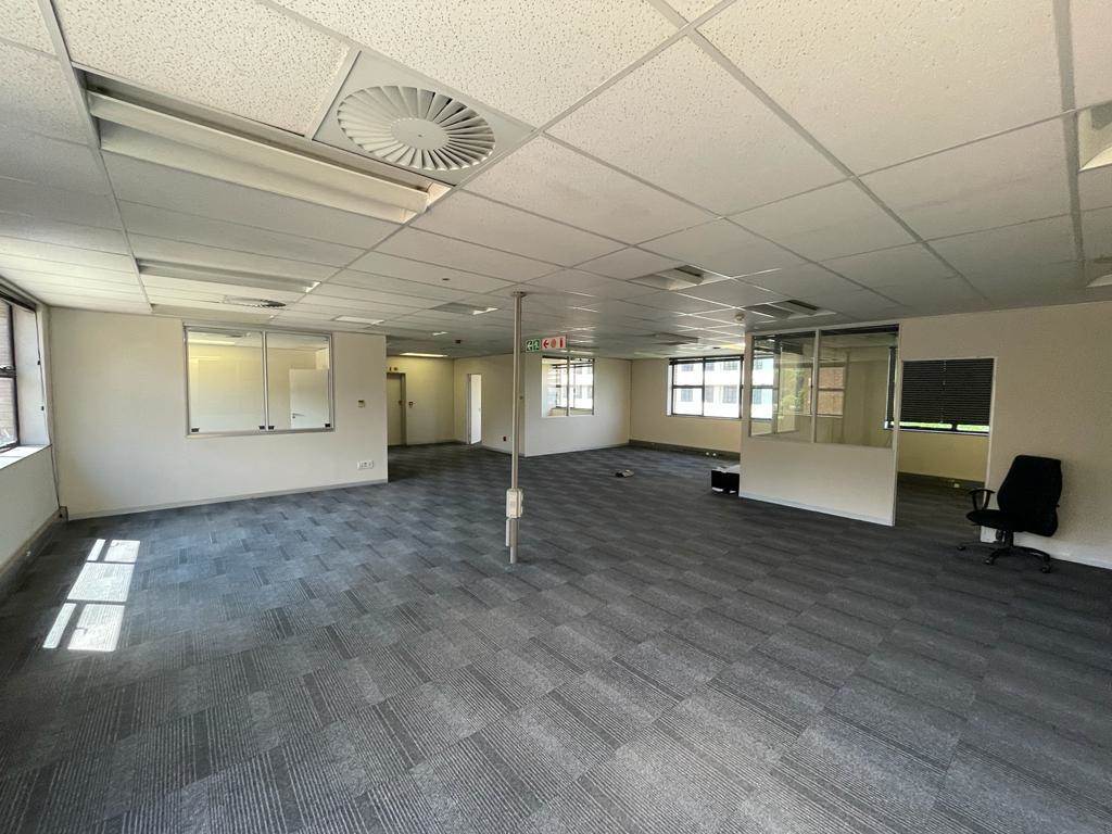 208  m² Commercial space in Rosebank photo number 7