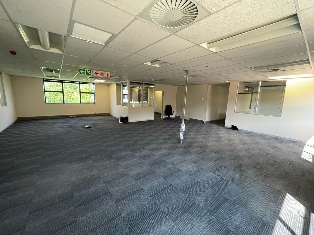 208  m² Commercial space in Rosebank photo number 8