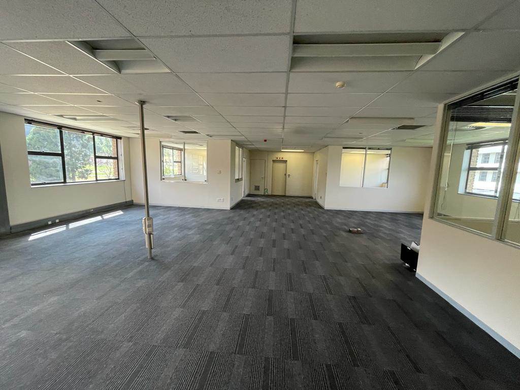208  m² Commercial space in Rosebank photo number 13