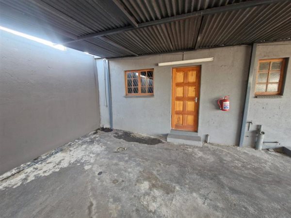 20 m² Commercial space 20 m² Commercial space