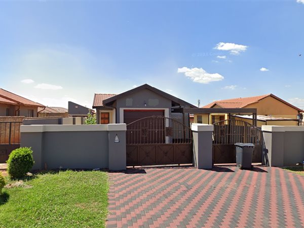 3 Bedroom House 3 Bedroom House