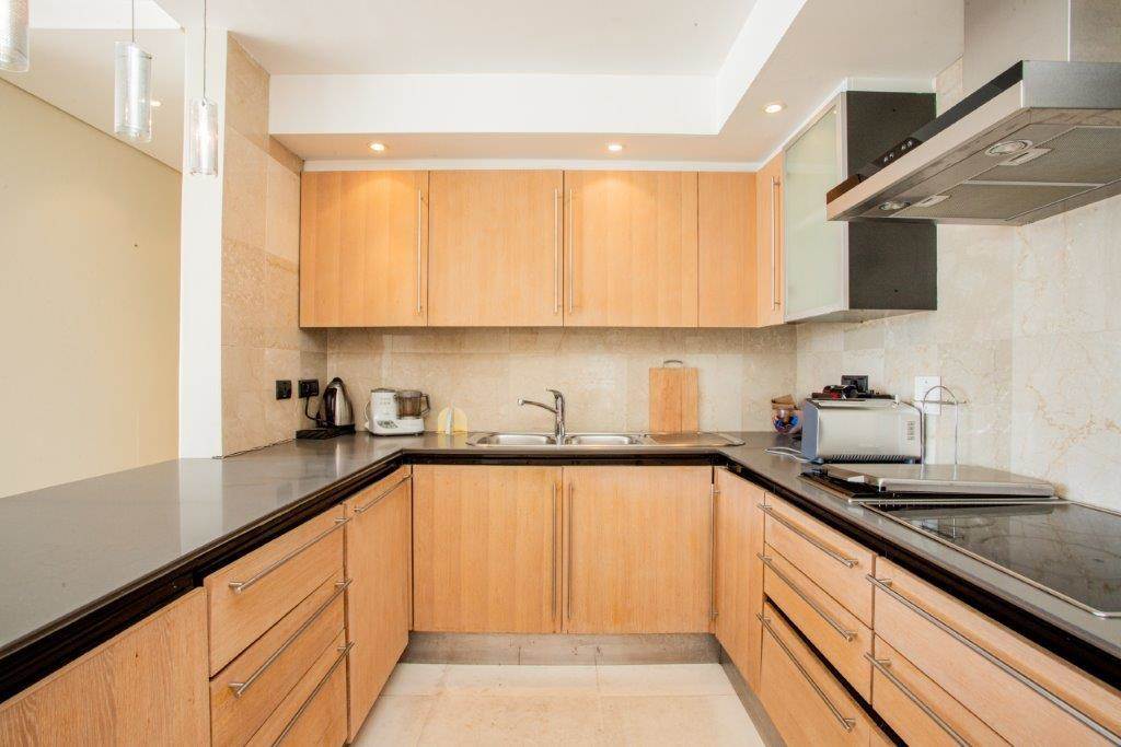 3 Bed Apartment in Clifton photo number 13