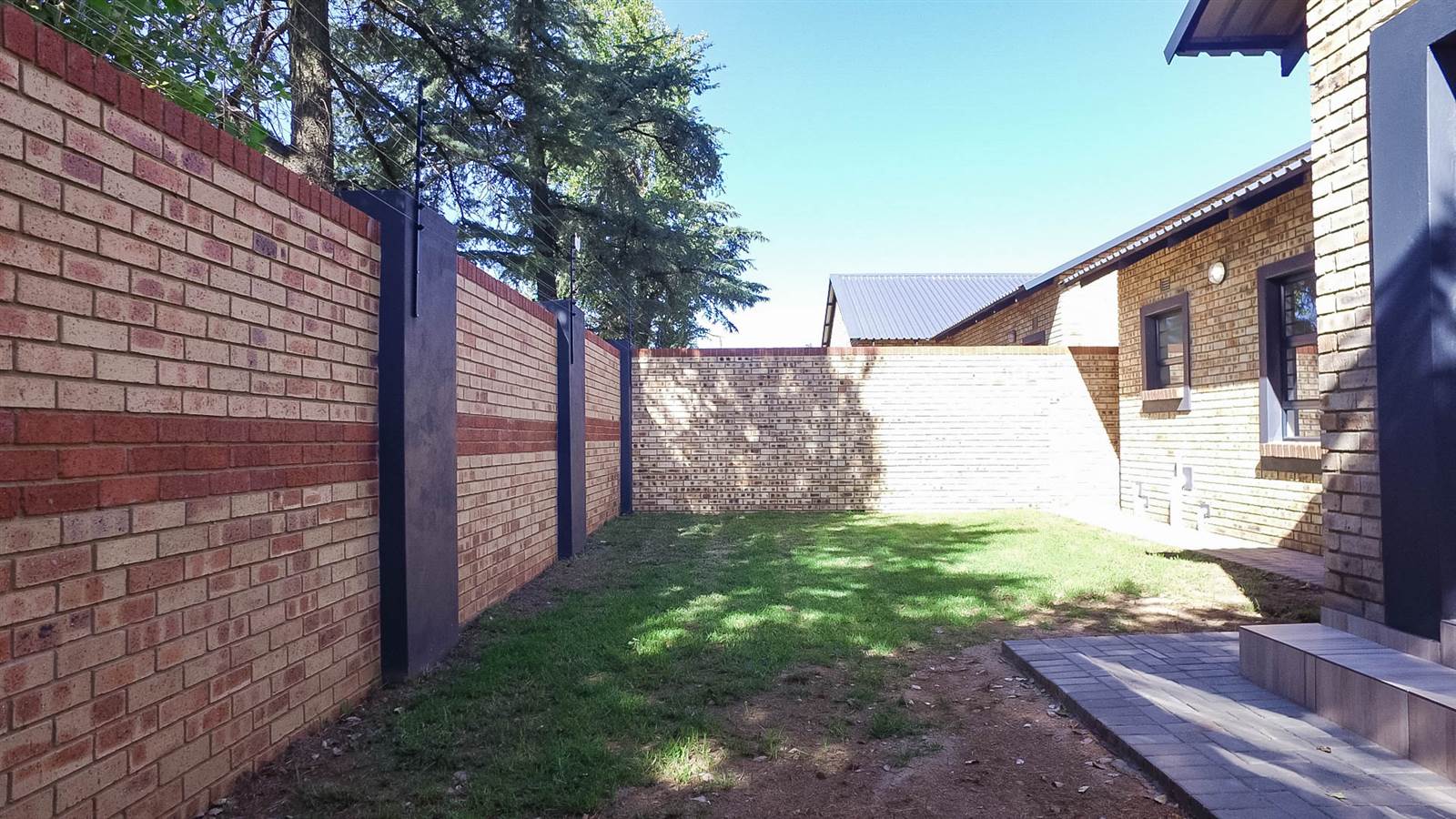 3 Bed Townhouse in Alberton photo number 22