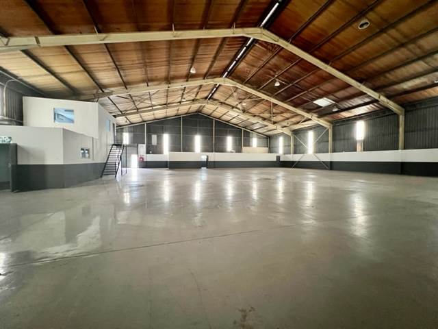 1530  m² Industrial space in Waterfall photo number 5
