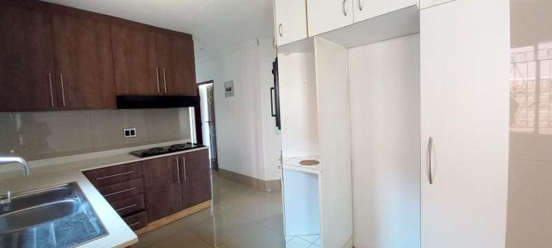 3 Bed House in Pietermaritzburg Central photo number 8