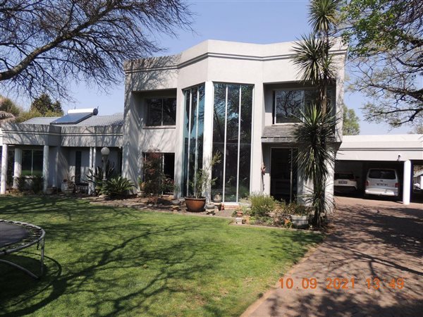 6 Bed House in Secunda