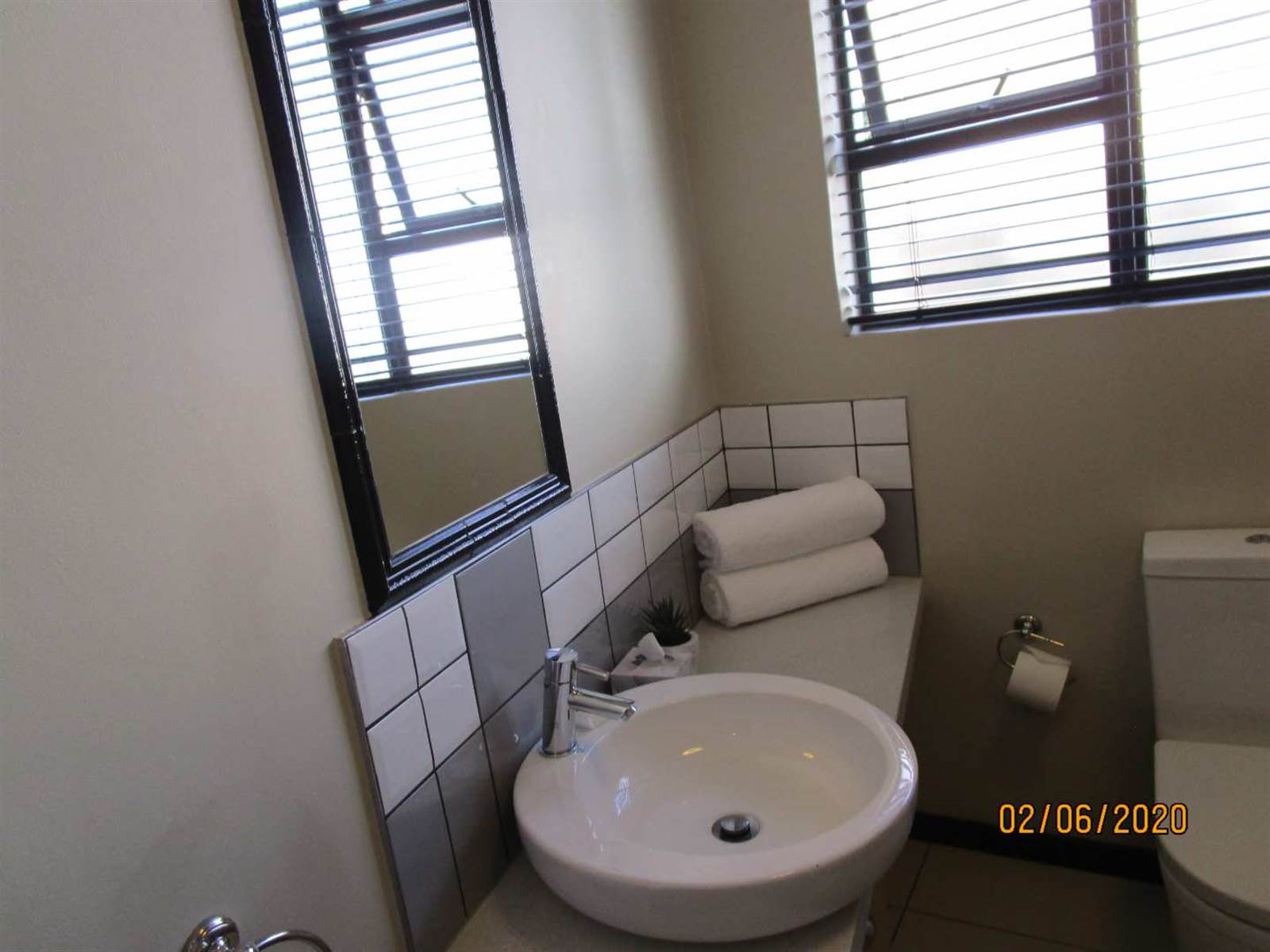 2 Bed Apartment in Rosebank photo number 24