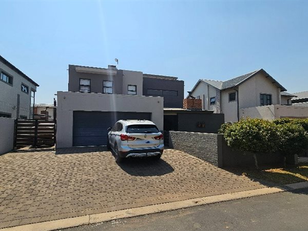 4 Bedroom House