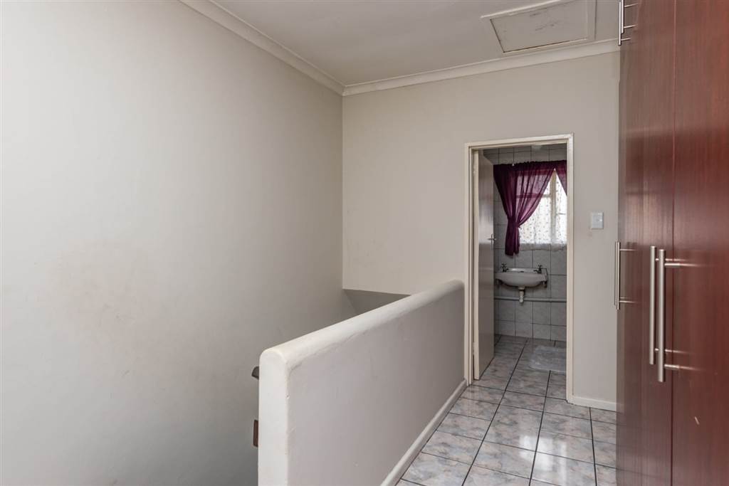 3 Bed Townhouse in Bethelsdorp photo number 20