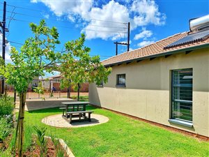 3 Bed House in Dobsonville