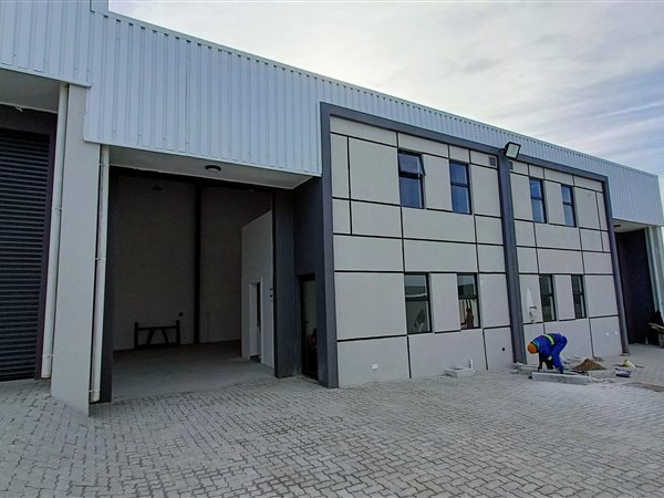 132 m² Industrial space 132 m² Industrial space