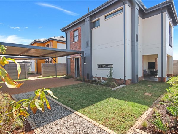 4 Bedroom House 4 Bedroom House