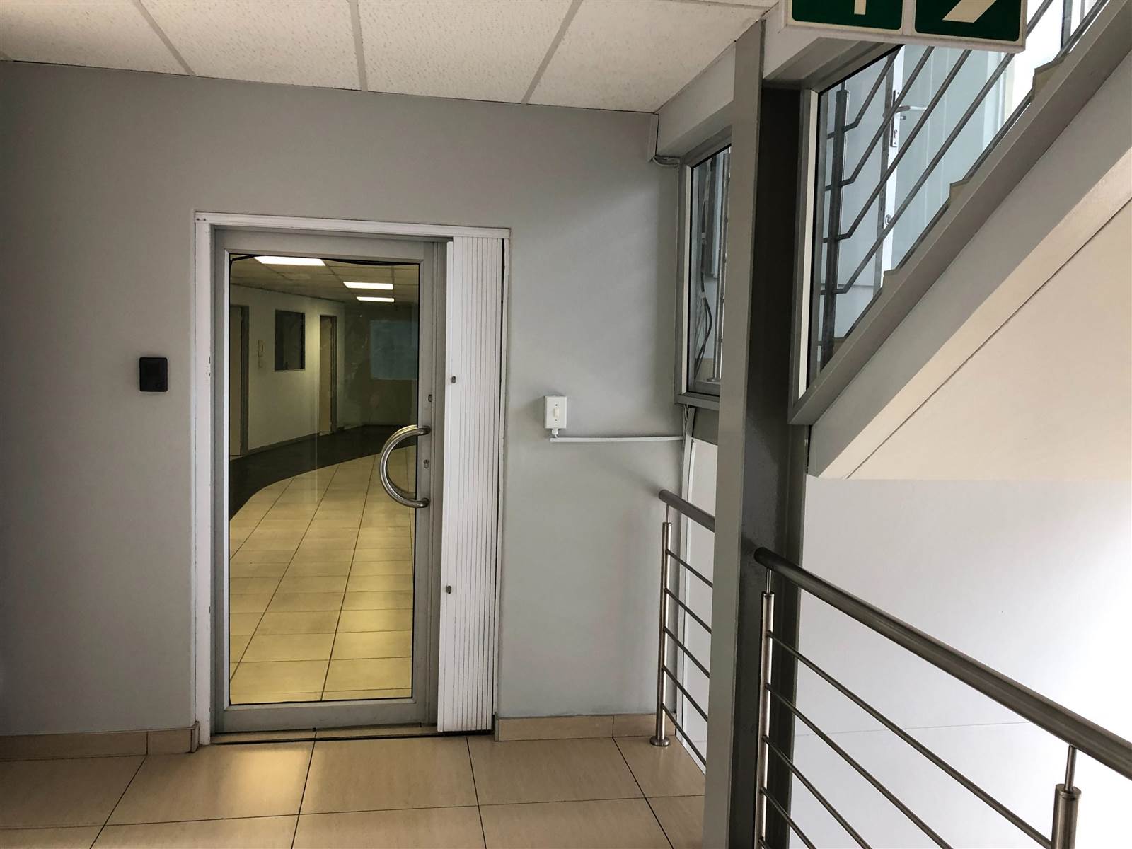 251  m² Commercial space in Kyalami photo number 3