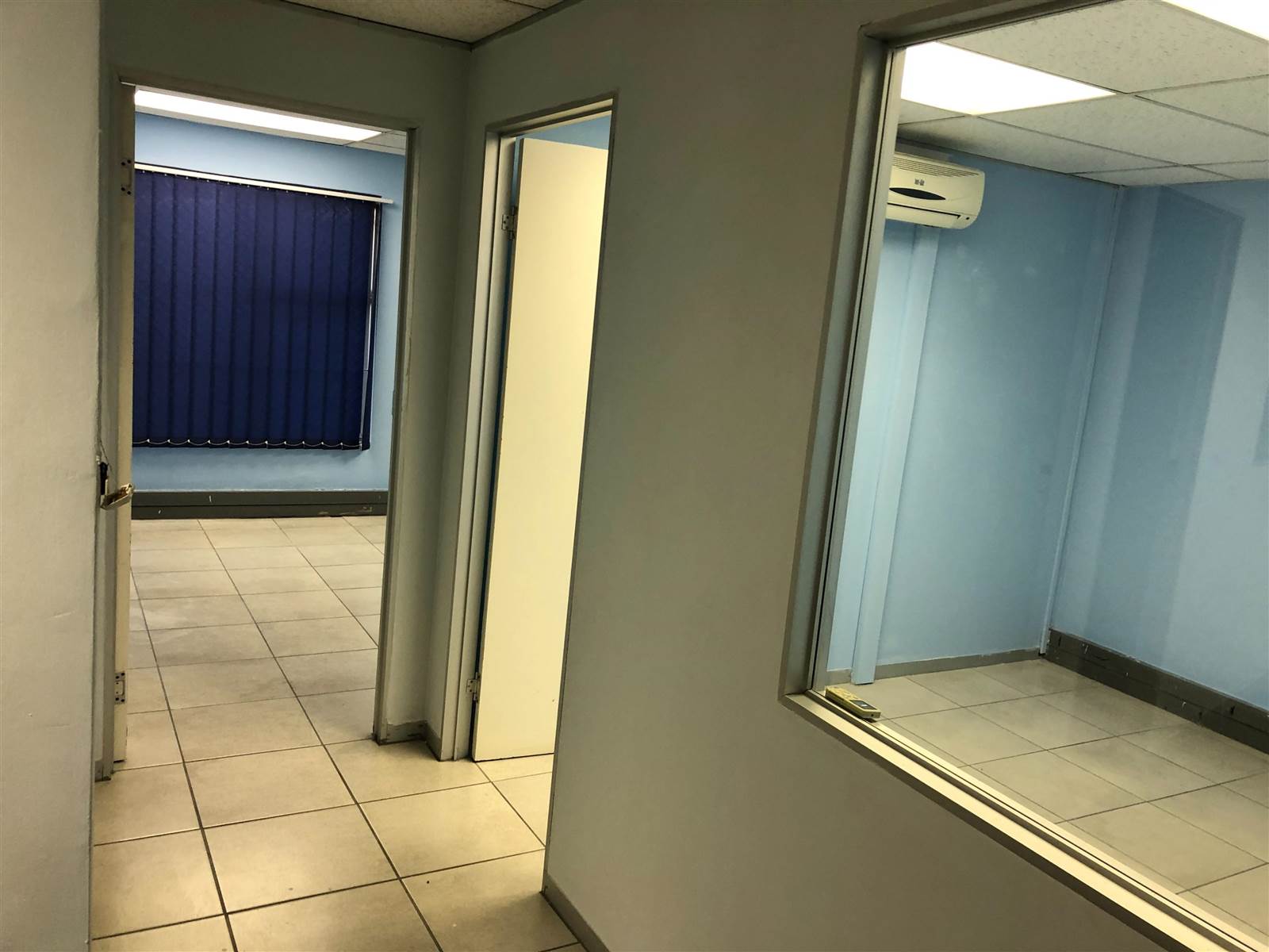 251  m² Commercial space in Kyalami photo number 12