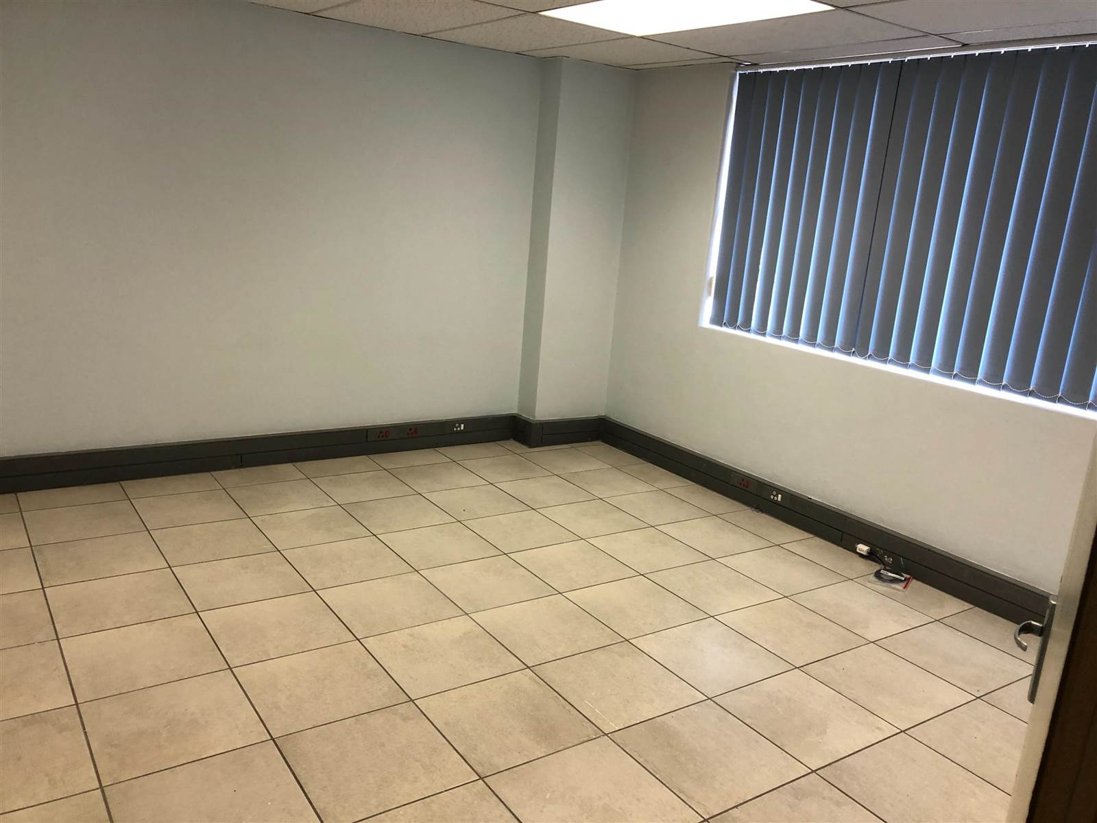 251  m² Commercial space in Kyalami photo number 8