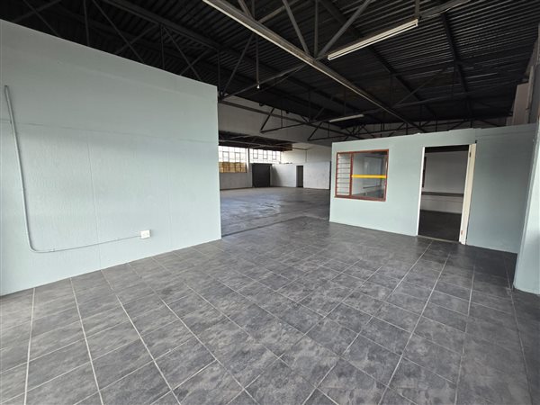 360 m² Commercial space 360 m² Commercial space