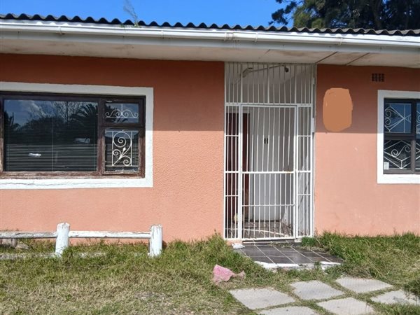 2 Bedroom House