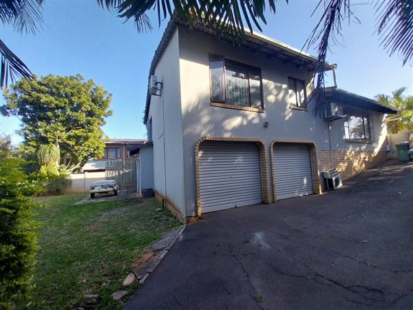 3 Bedroom Townhouse 3 Bedroom Townhouse