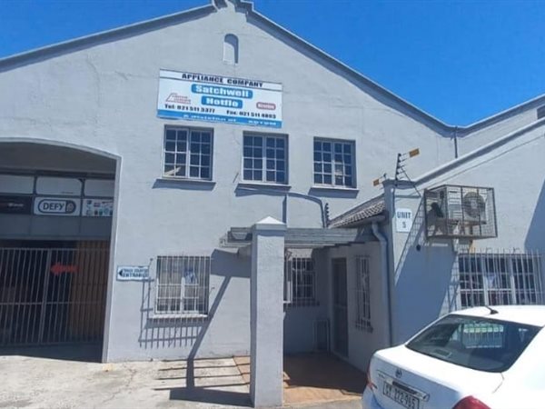 262  m² Industrial space in Maitland
