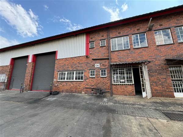 225  m² Industrial space