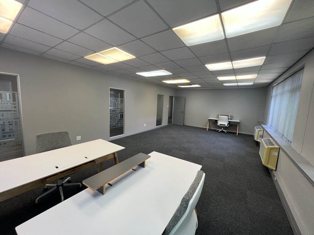 45  m² Commercial space in Rosebank photo number 12