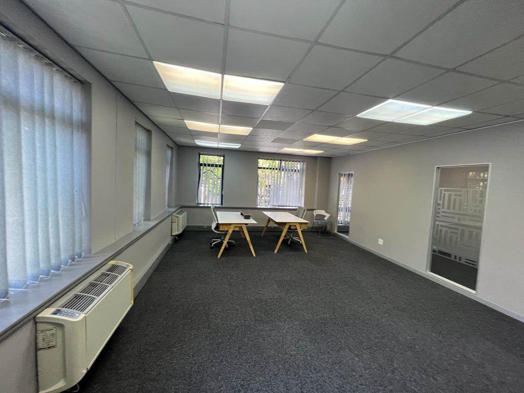 45  m² Commercial space in Rosebank photo number 19