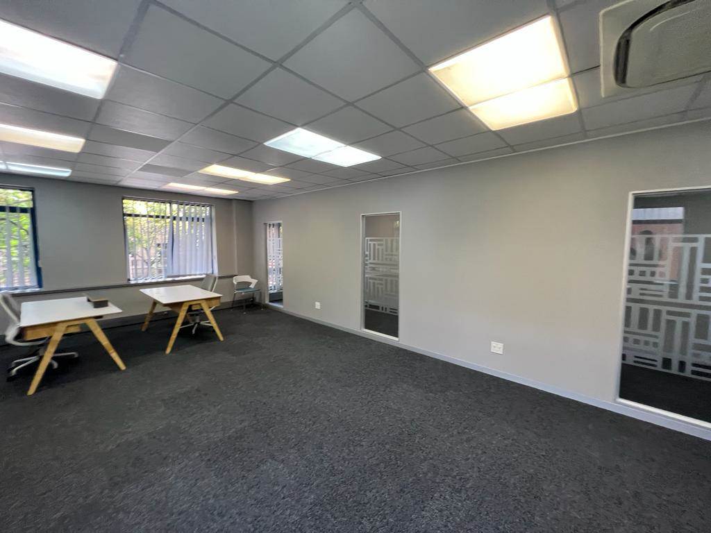 45  m² Commercial space in Rosebank photo number 16