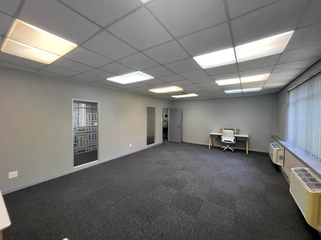 45  m² Commercial space in Rosebank photo number 15