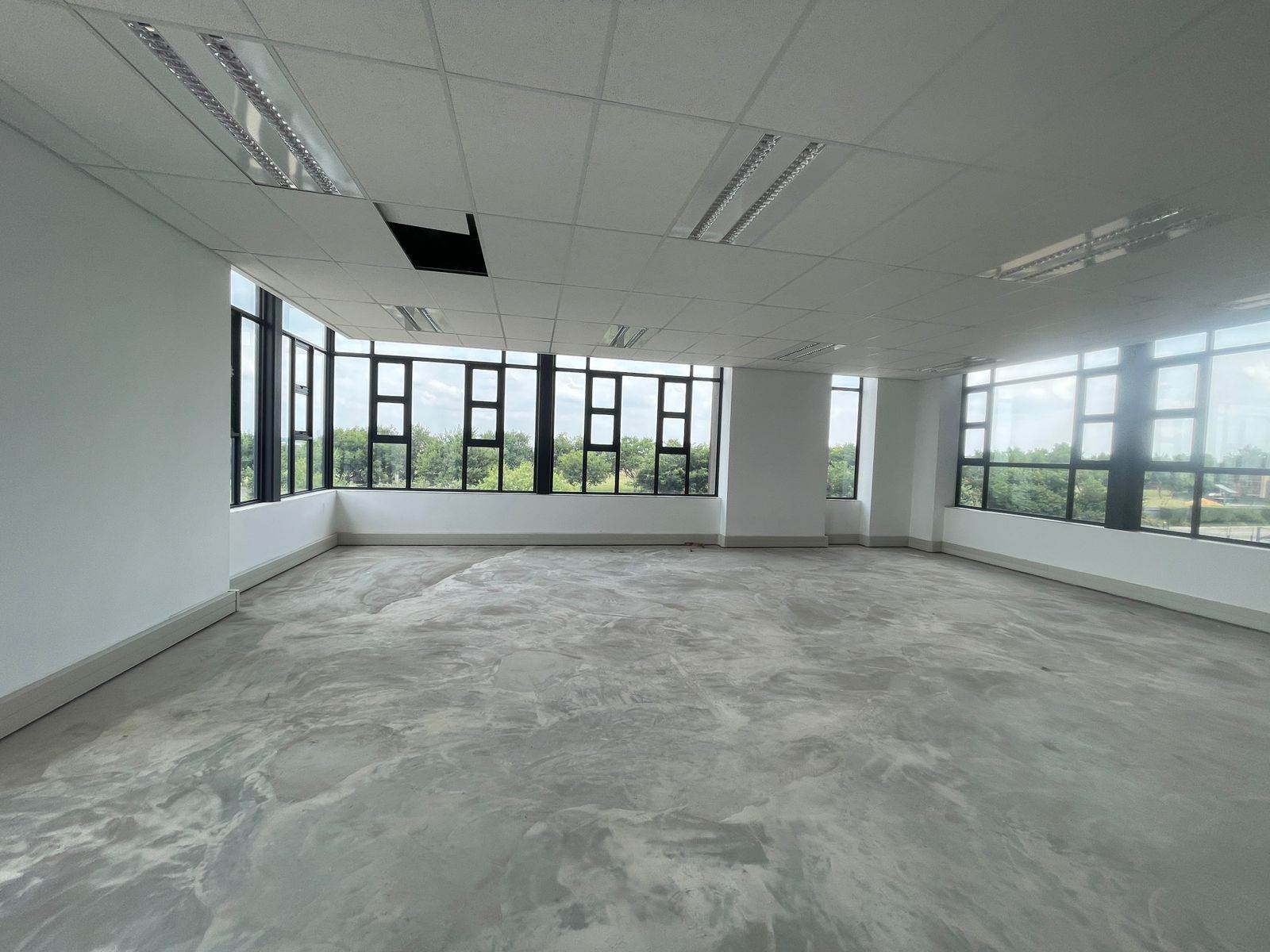 200  m² Commercial space in Parkhaven photo number 16