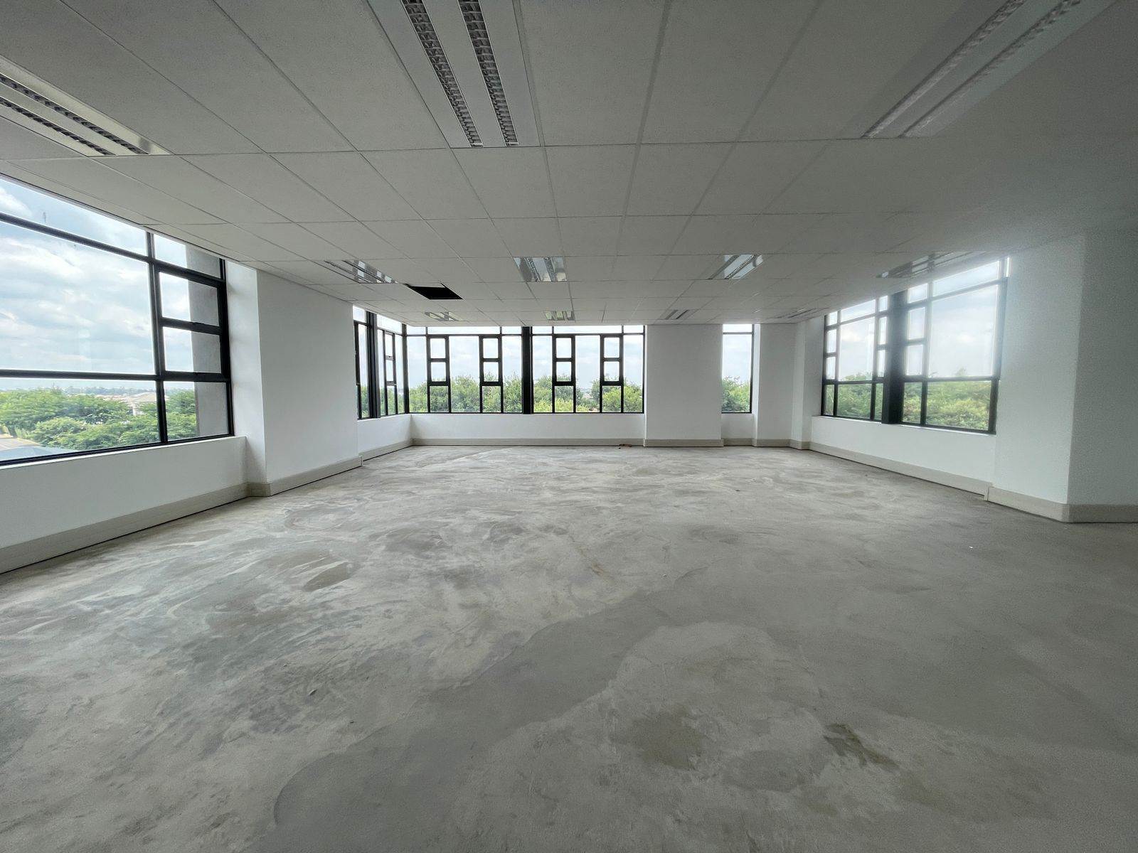 200  m² Commercial space in Parkhaven photo number 19