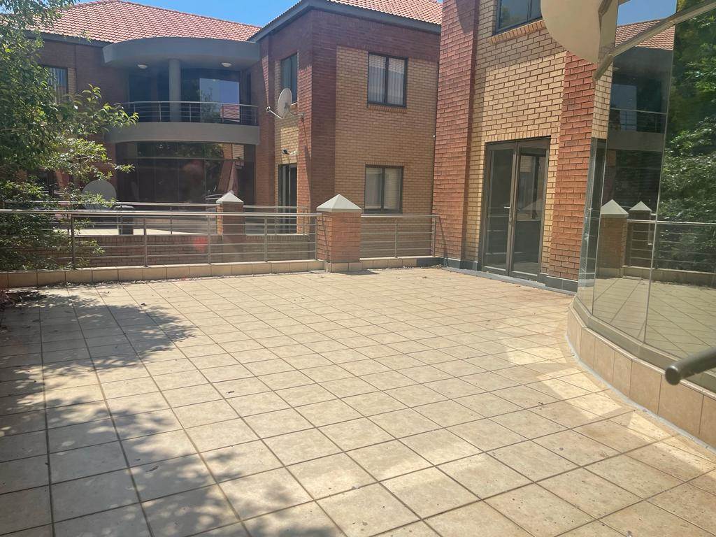 282  m² Commercial space in Midridge Park photo number 3