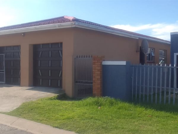 3 Bedroom House 3 Bedroom House