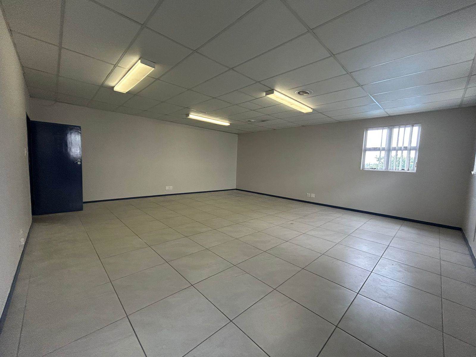 76  m² Commercial space in Northcliff photo number 6